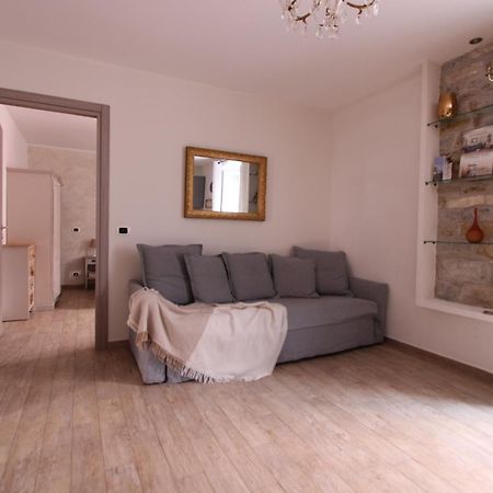 Le Bicocche Di Joyce - Luxury And Parking Nearby Apartment ตรีเอสเต ภายนอก รูปภาพ