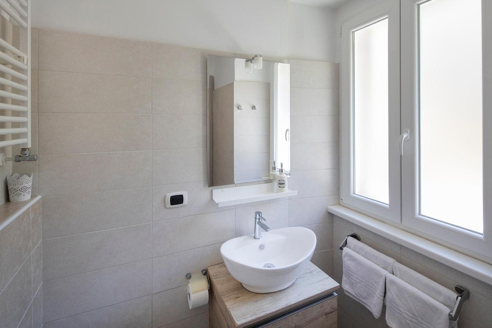 Le Bicocche Di Joyce - Luxury And Parking Nearby Apartment ตรีเอสเต ภายนอก รูปภาพ
